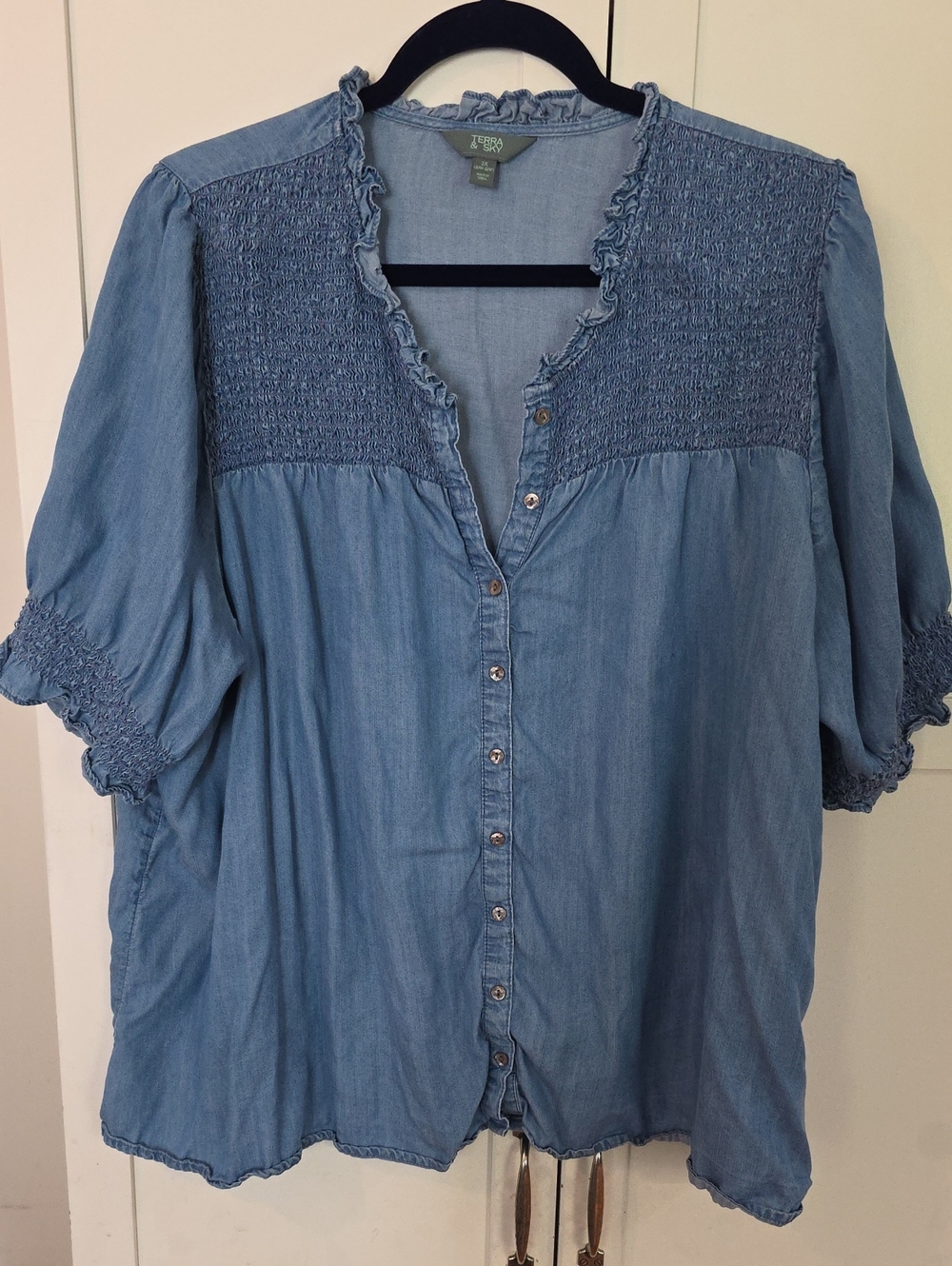 Terra & Sky Light Blue Chambray Q Button-Front Smocked Yoke Top